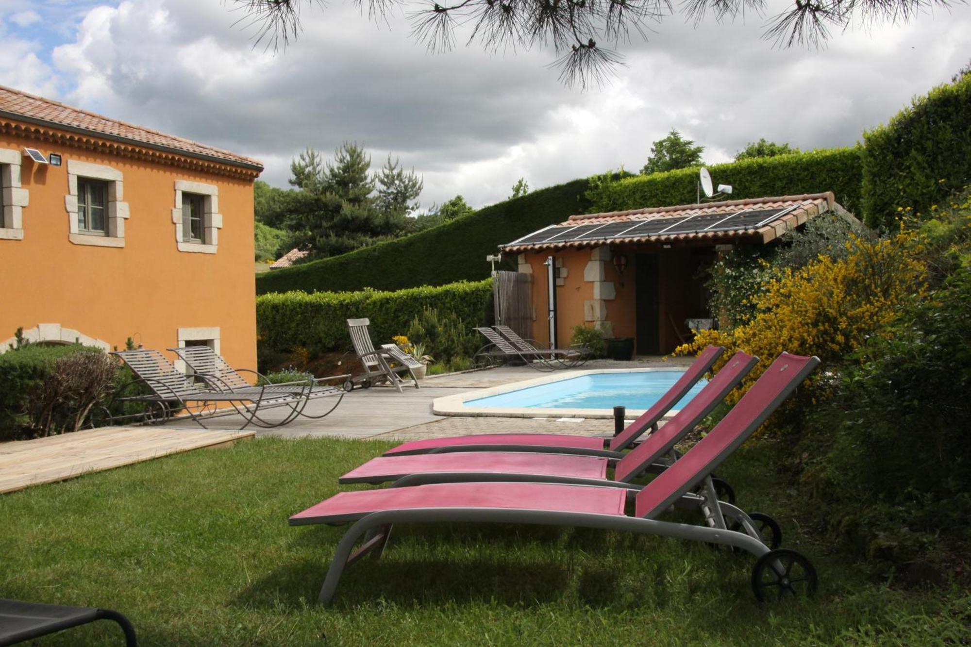 Bed and Breakfast La Bastide De Fontaille Saint-Félicien Exteriér fotografie