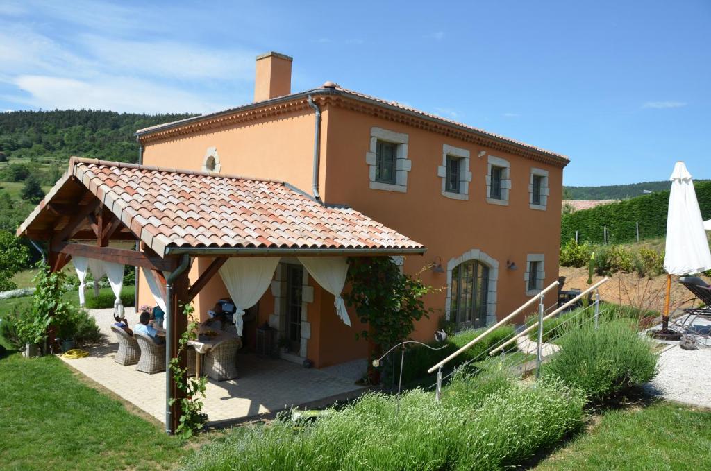 Bed and Breakfast La Bastide De Fontaille Saint-Félicien Exteriér fotografie